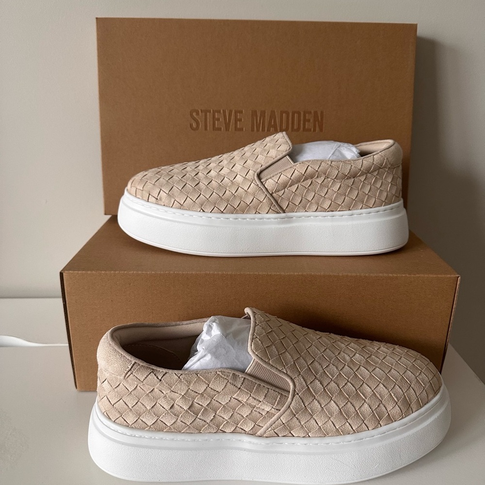 Steve Madden Women's Booster Taupe Platform Shoes